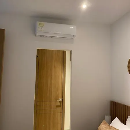 Baia Kristal Getaway Cartagena