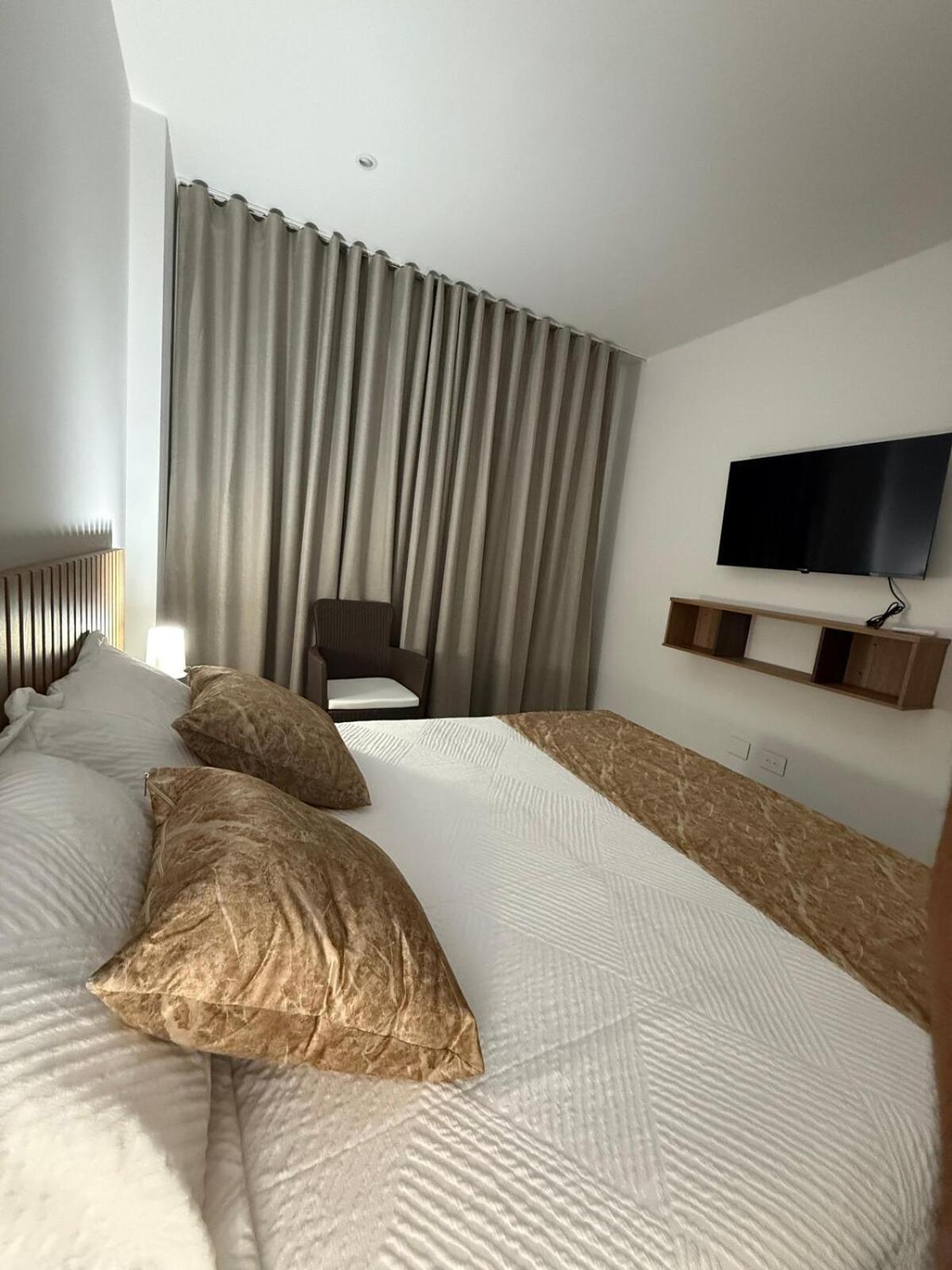 Baia Kristal Getaway Cartagena